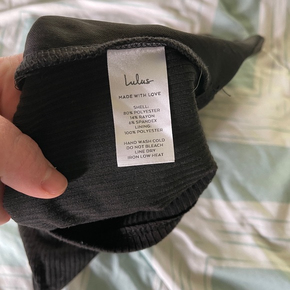 Lulu’s EUC Hook Me In Sleeveless Bustier Tank Top - Picture 7 of 7